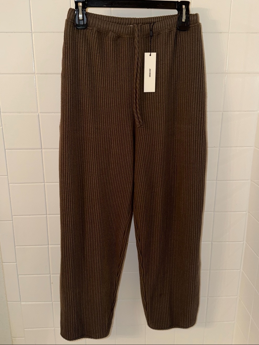 NWT! Joah Brown Relaxed Tapered Pants - Picture 10 of 12